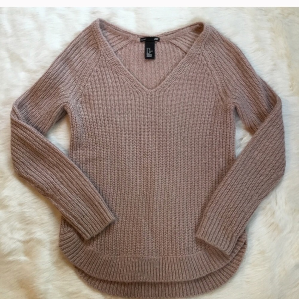 H & M dusty pink sweater size xs
